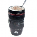 Casa-za-kafe-i-kapucino-vv-formata-na-foto-obektiv-Canon-EF