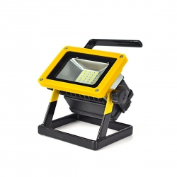 Prenosim-akumulatoren-LED-prozektor-100w-X-Balog