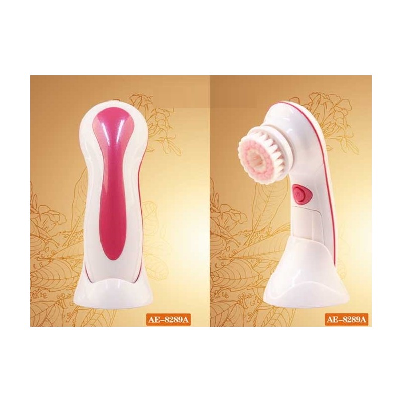 Masazor-za-lice-Cleaner-za-pocistvane-na-lice-Tool-4-v-1-AE-8289A-2965