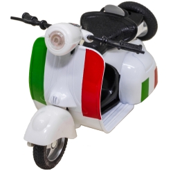Motociklet-Vespa-bal-ss-zvuk-i-svetlini-1143955