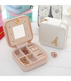 Малка кутия за бижута - квадратна